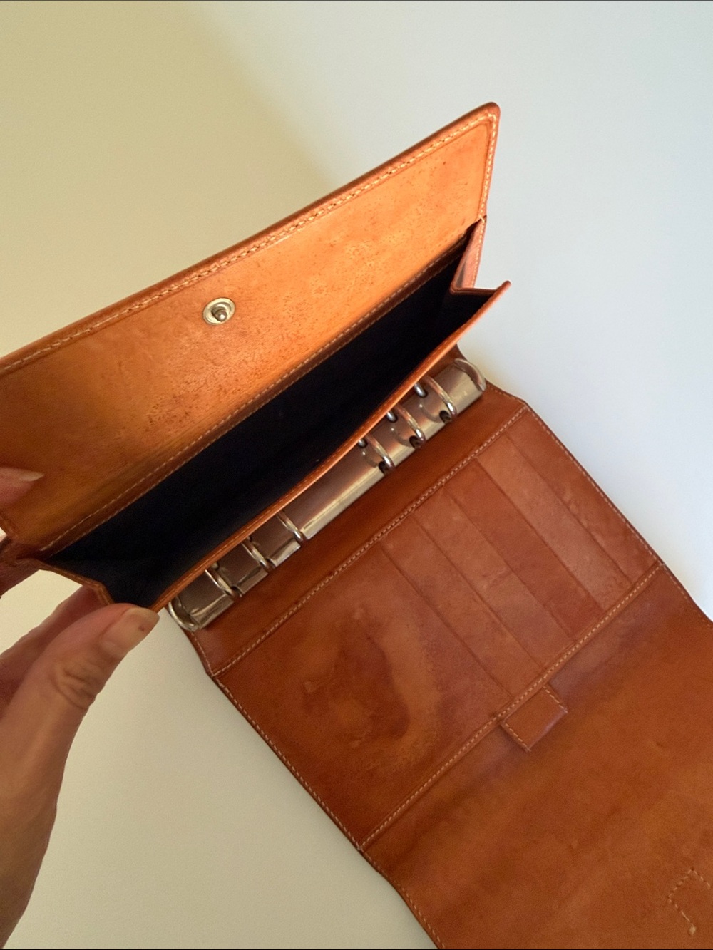 Dooney & Bourke Tan Brown Leather Snap-Tab Folio - Picture 7 of 11